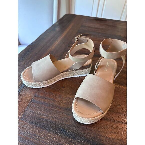 Soda Topic Ankle Strap Flatform Espadrilles - Picture 2 of 7